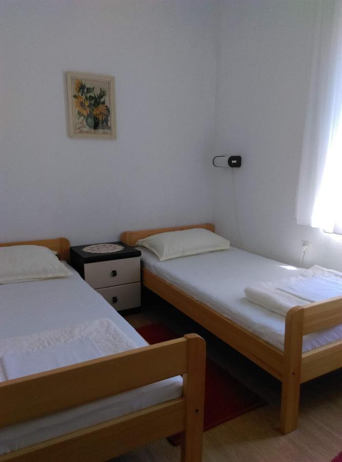 Apartmani Vrzic バスカ エクステリア 写真